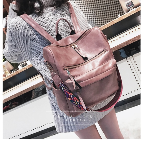 ChicksDesire Handbags - LAST ONE ! C'estle Via - Backpack/ Shoulder Bag